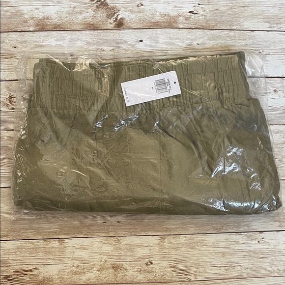 🆕 Old Navy Women’s High-Waisted Linen-Blend Shorts 3.5-in inseam Kombu XL 16-18 - Picture 10 of 15